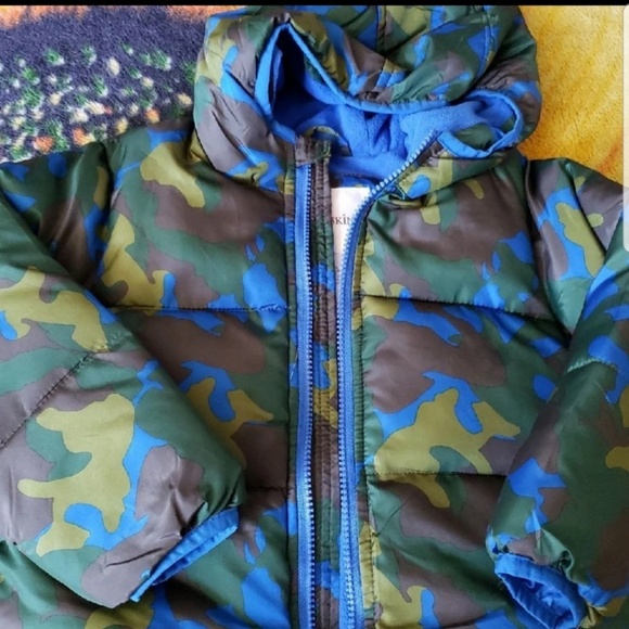 TODDLER PUFFER COAT - Picture 1 of 3